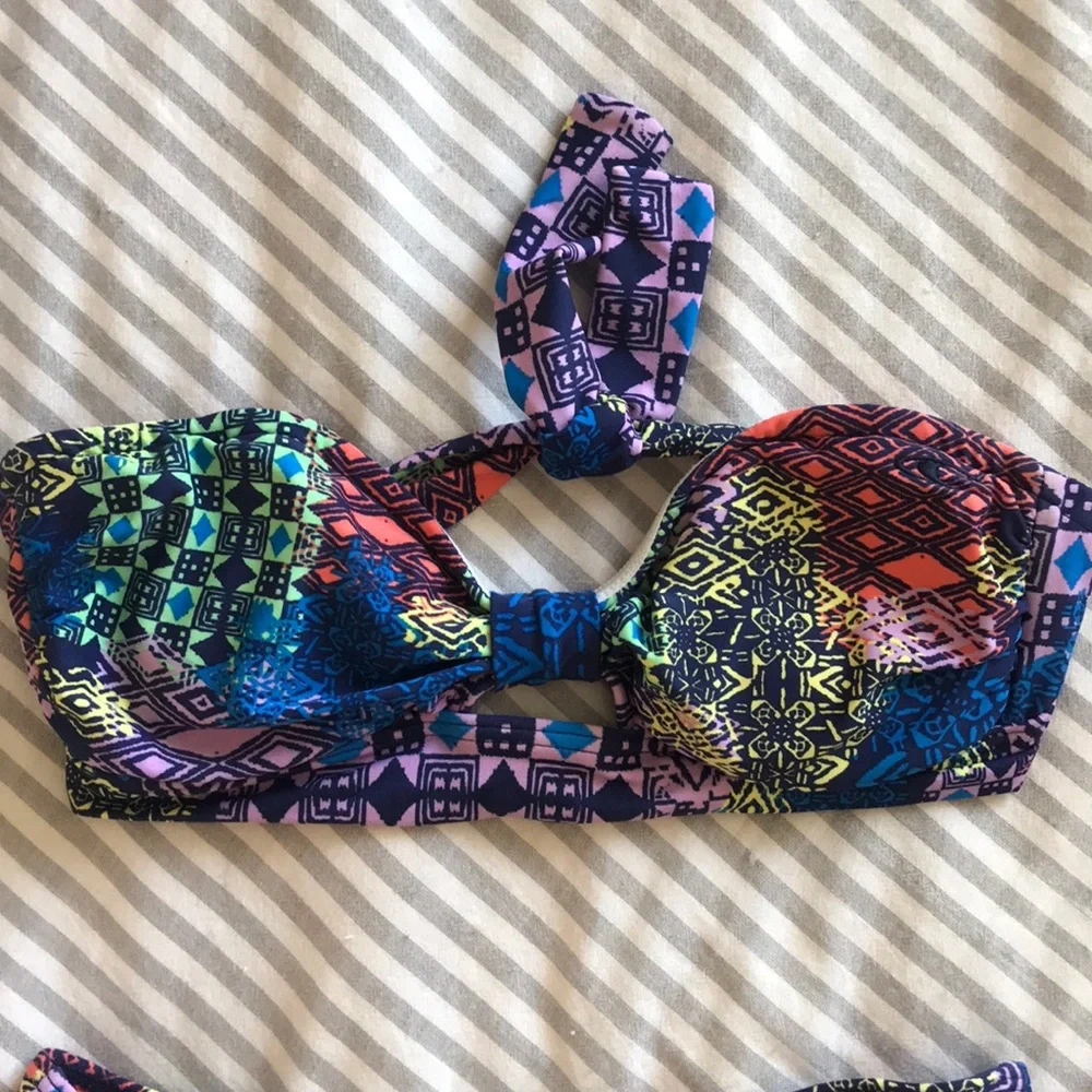 Oneill Bikini Set - Picture 2 of 4
